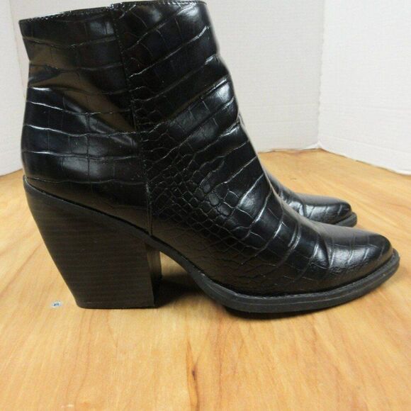 MADDEN GIRL Klicck Black Faux Leather Ankle Boots Sz 9.5 Snakeskin Croc Bootie - Picture 3 of 12